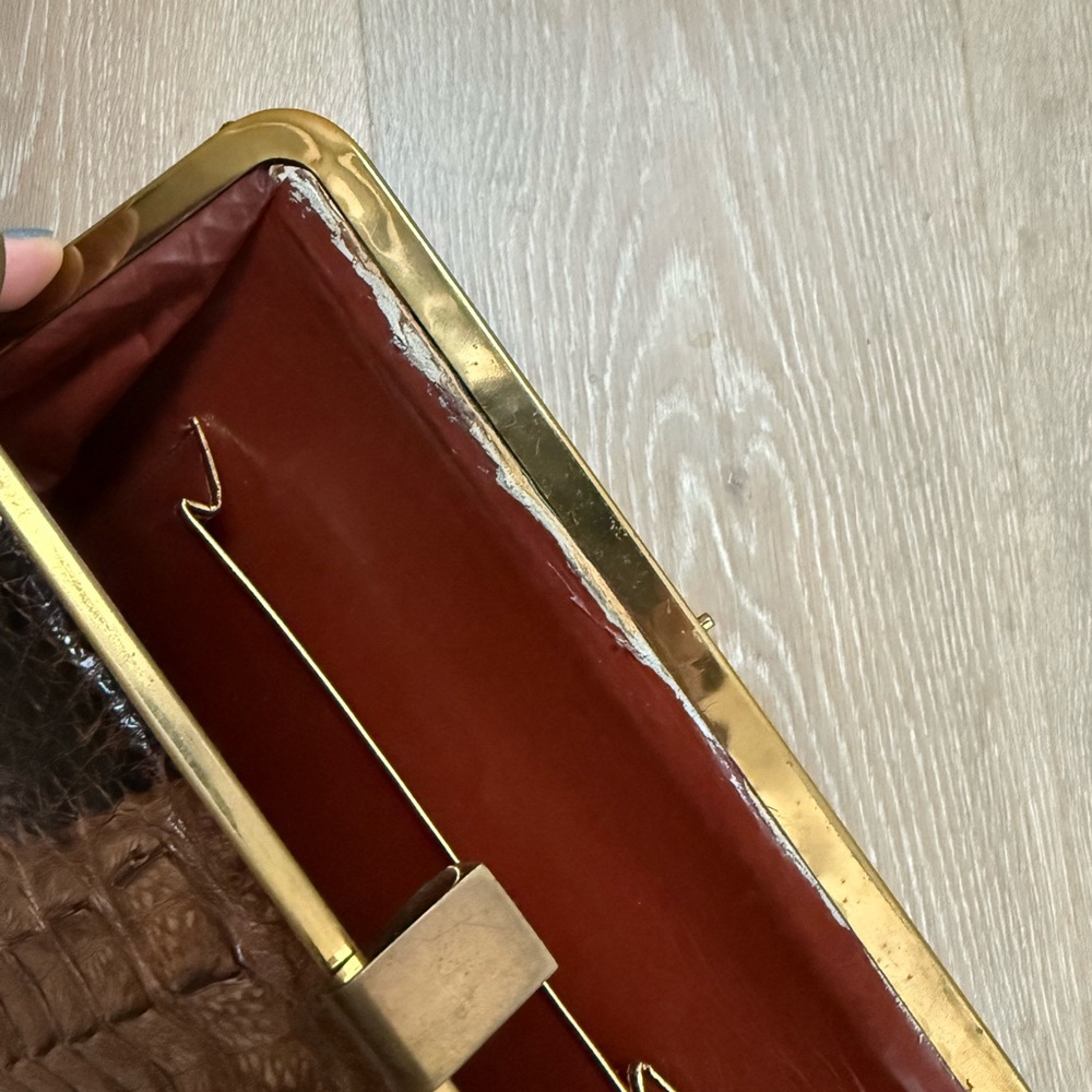 Vintage hornback alligator handbag - stunning and high quality skin - Picture 6 of 9